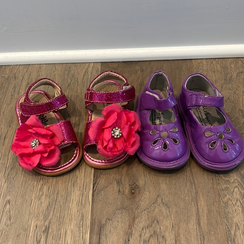 Toddler girl squeaky shoes